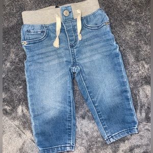 NWOT Gap Jeans 3-6m